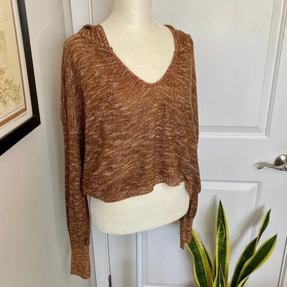 NEW Abound Cropped Hoodie Long Sleeve Sweater - Picture 2 of 11